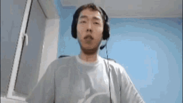 tenor.com